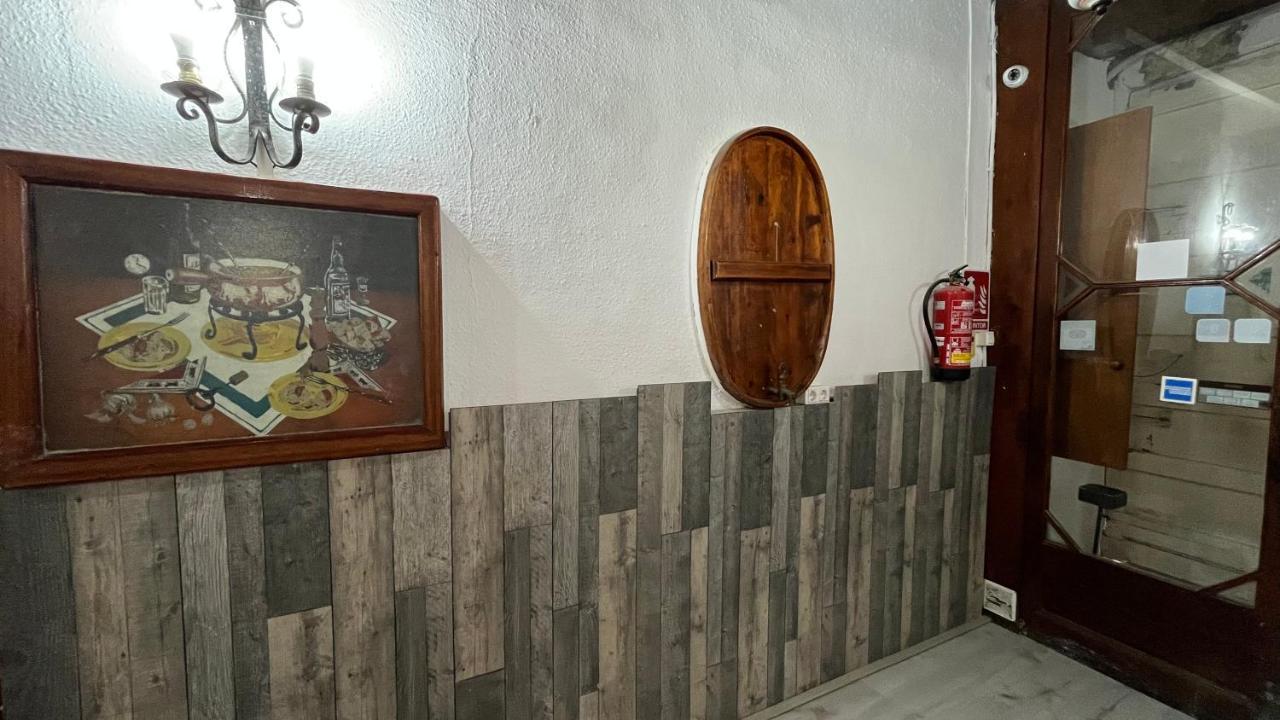Hostal La Premsa Arenys de Mar Exteriör bild