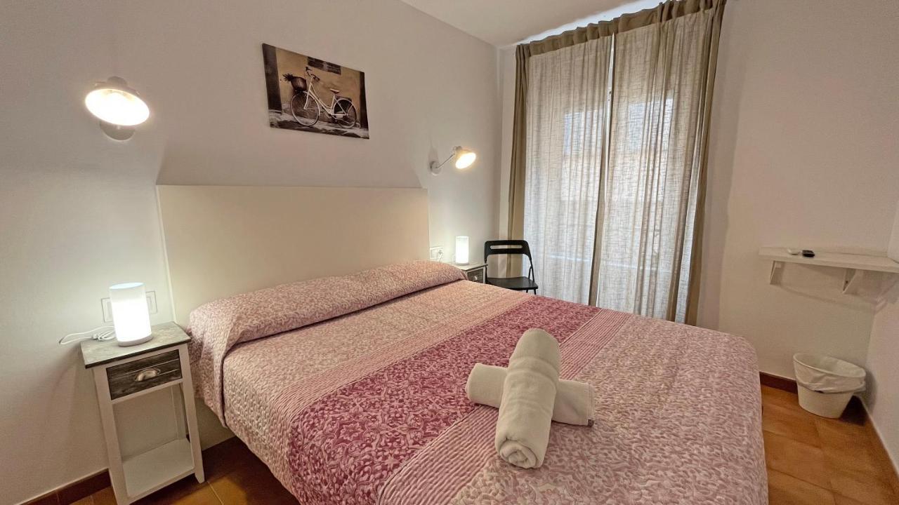 Hostal La Premsa Arenys de Mar Exteriör bild