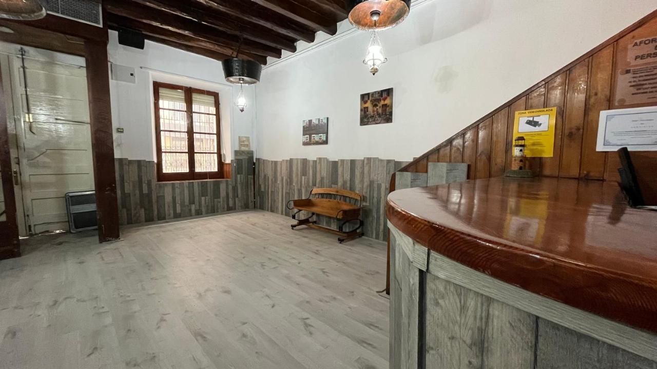 Hostal La Premsa Arenys de Mar Exteriör bild