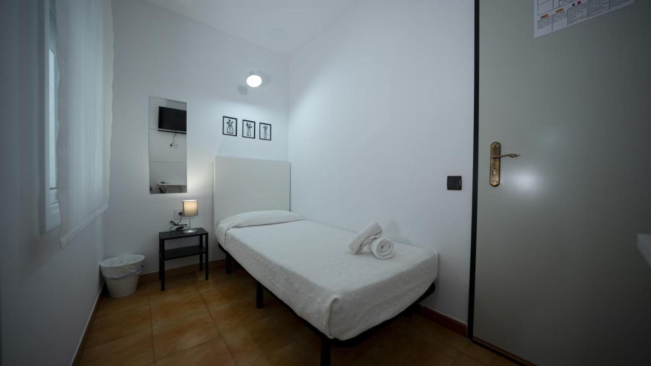 Hostal La Premsa Arenys de Mar Exteriör bild