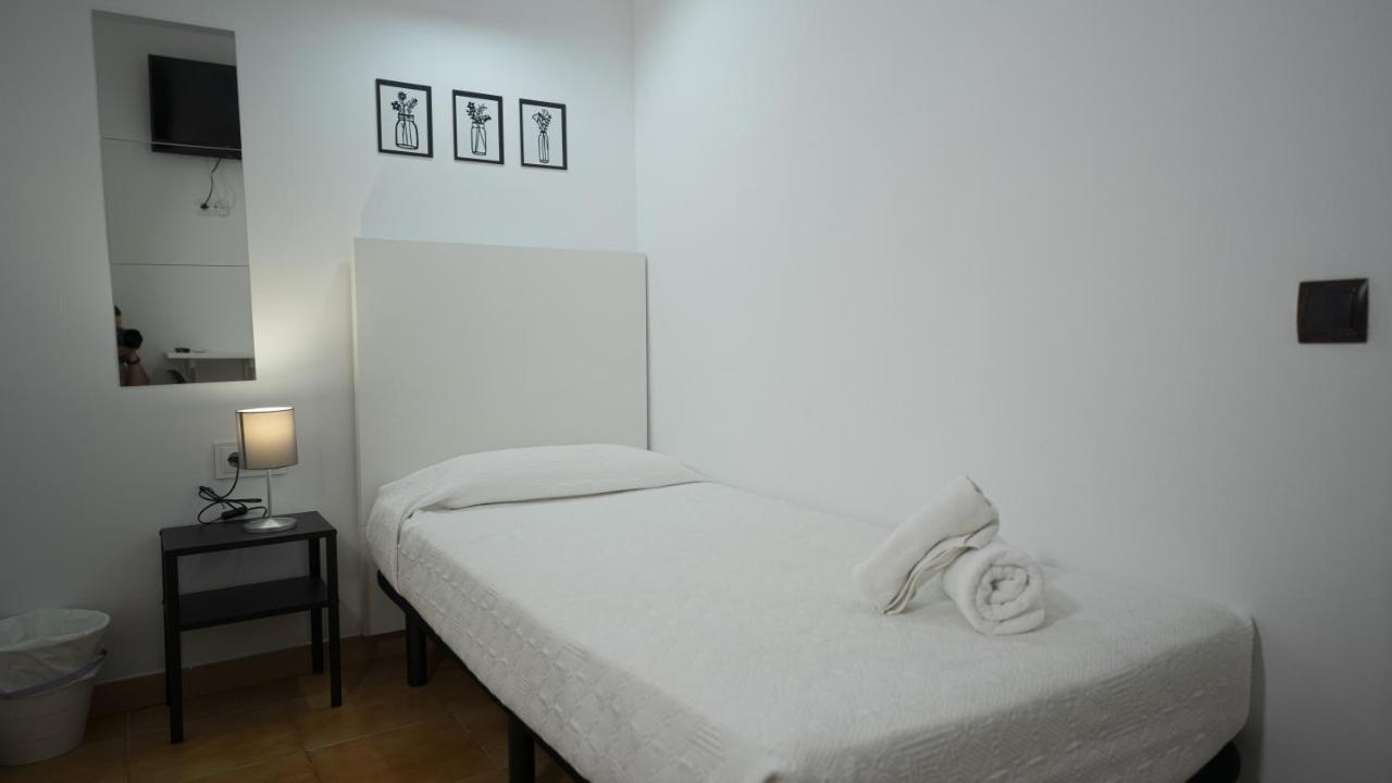 Hostal La Premsa Arenys de Mar Exteriör bild
